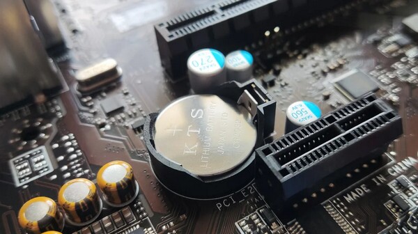 Remove The Cmos Battery