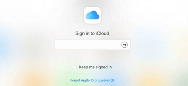 digita la password e l'ID Apple