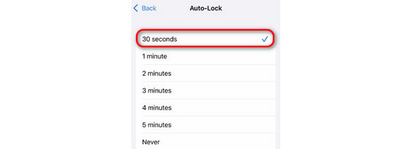 установите автоматическую блокировку iPhone на 30 секунд