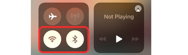 turn off iphone bluetooth