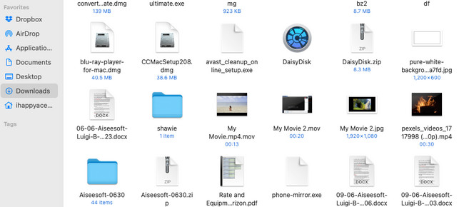 kliknij folder pobierania w wyszukiwarce Mac