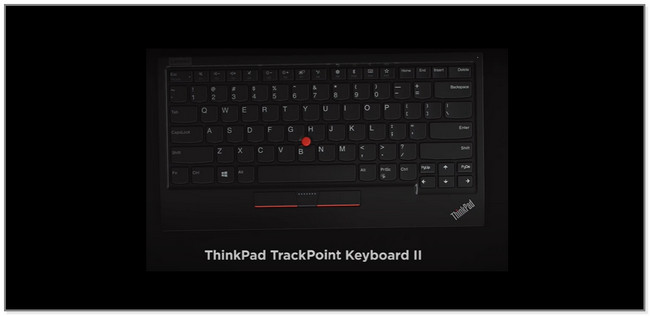 Zrzut ekranu na ThinkPadzie z klawiaturą