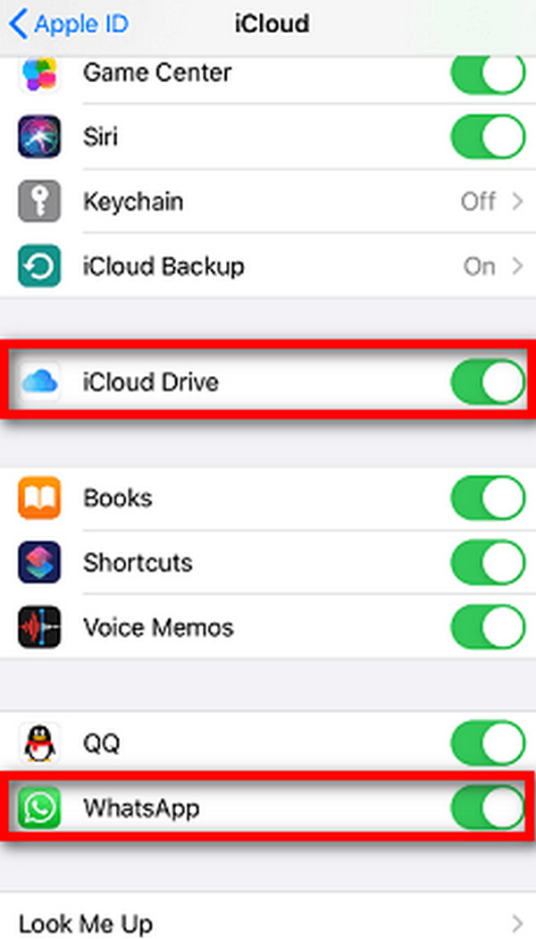 Zapisz dźwięk WhatsApp w iPhonie za pomocą iCloud